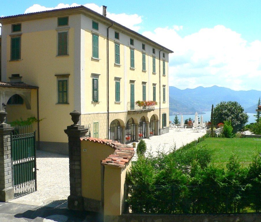 Estate in Solto Collina, Lombardy, Italy 1 - 15743442
