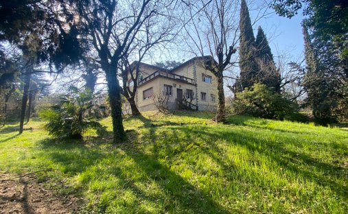 Villa in Iseo, Lombardy, Italy 1