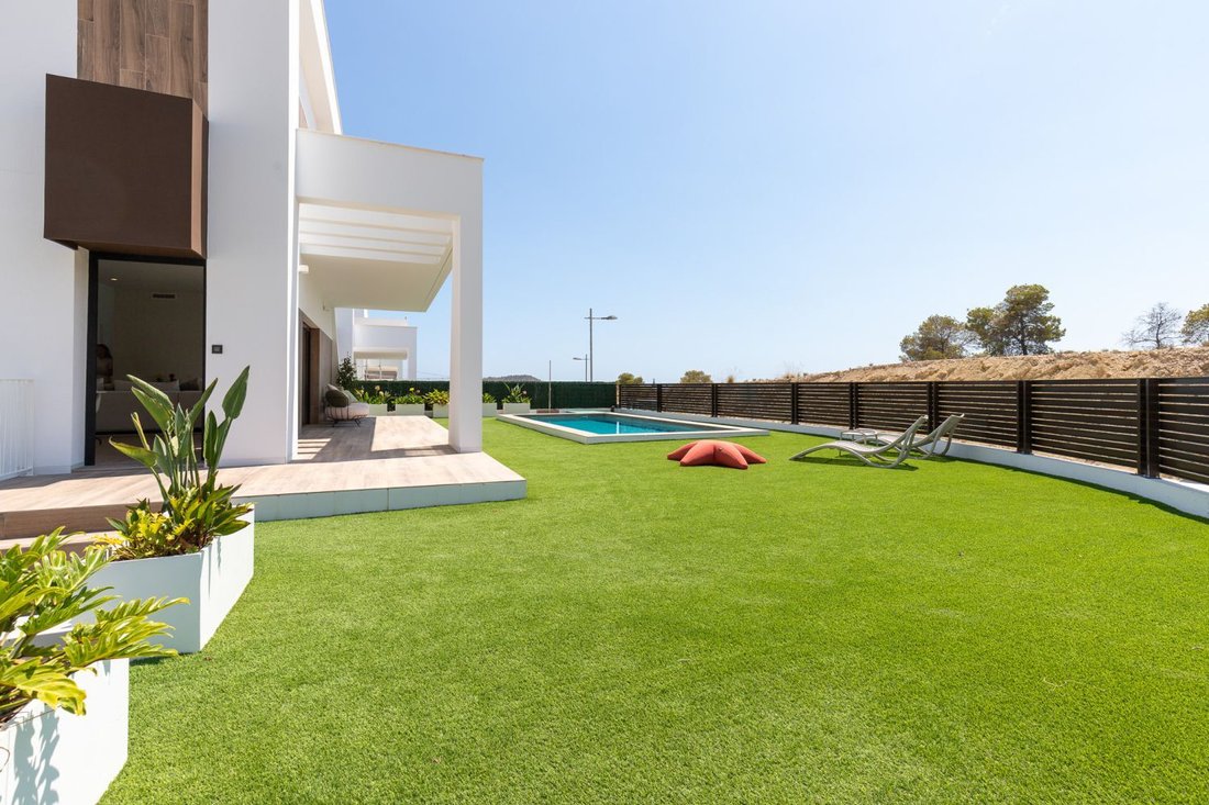 Chalet in Finestrat, Valencian Community, Spain 2 - 15927333