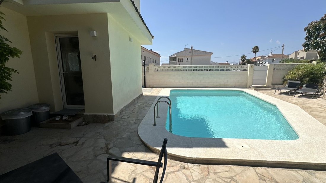 Villa in la Rapita, Catalonia, Spain 1 - 14811431