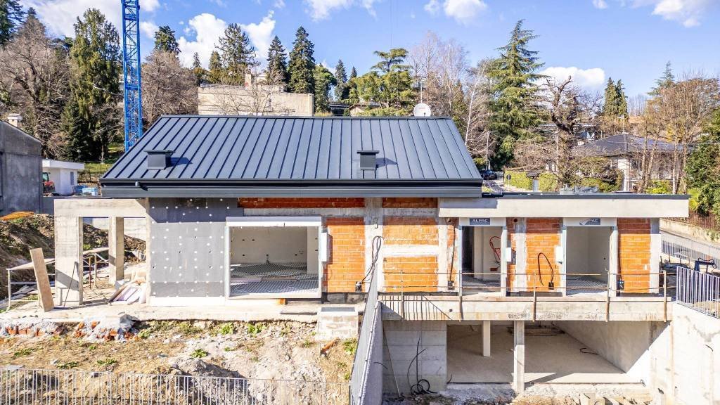 Villa in Montello - Sangallo - Biume, Varese, Lombardy 1 - 15927391