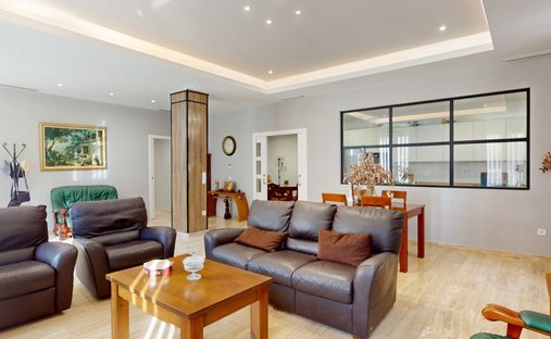 Apartment in Distrito San Pablo-Santa Justa, Seville, Spain 1