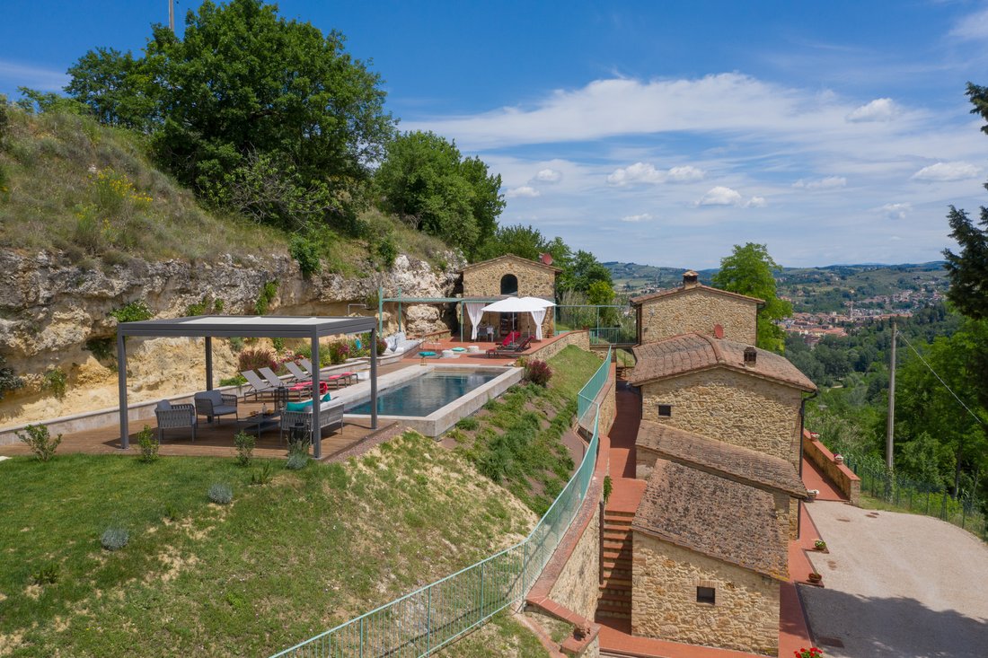 Villa in Poggibonsi, Tuscany, Italy 2 - 15927443