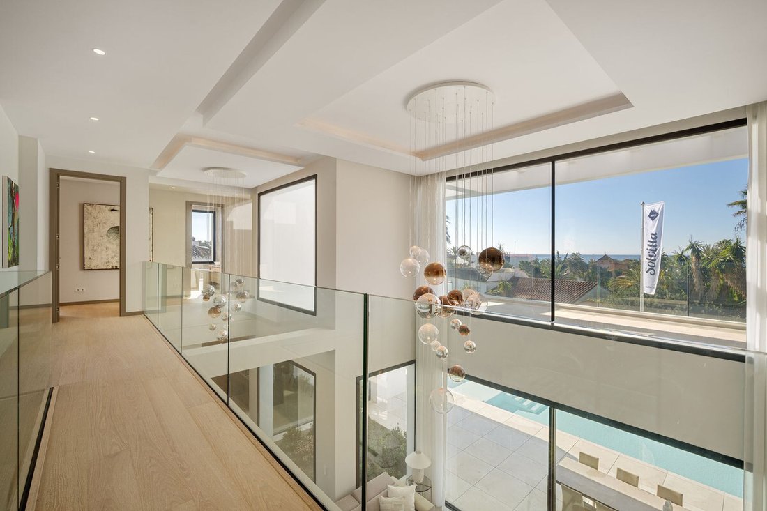 Villa in Marbella, Andalusia, Spain 3 - 15927436