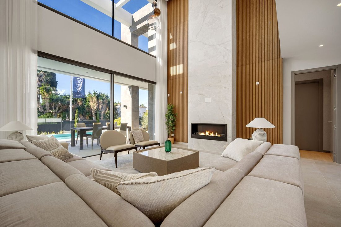 Villa in Marbella, Andalusia, Spain 2 - 15927436