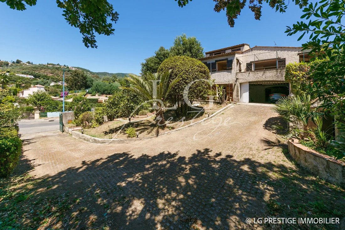 Villa in Le Grand Duc-Minelle, Mandelieu-la-Napoule, France 3 - 15927692