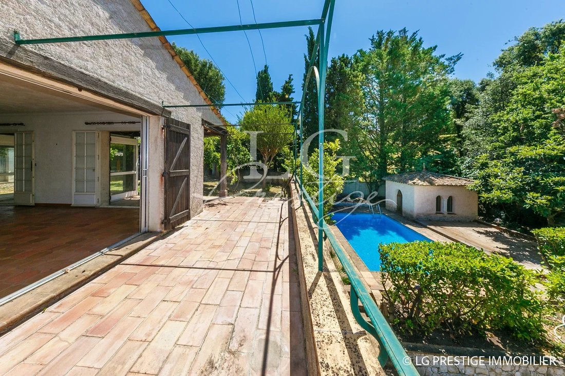 Villa in Le Grand Duc-Minelle, Mandelieu-la-Napoule, France 1 - 15927692