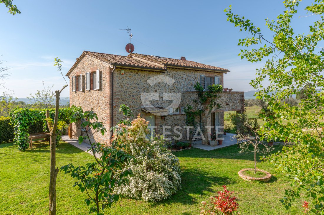 Estate in Città della Pieve, Umbria, Italy 1 - 15929313