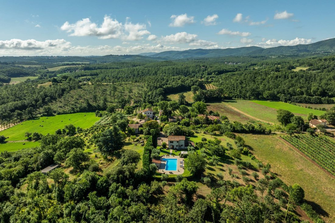 Altro a Umbria, Italia 4 - 15003505