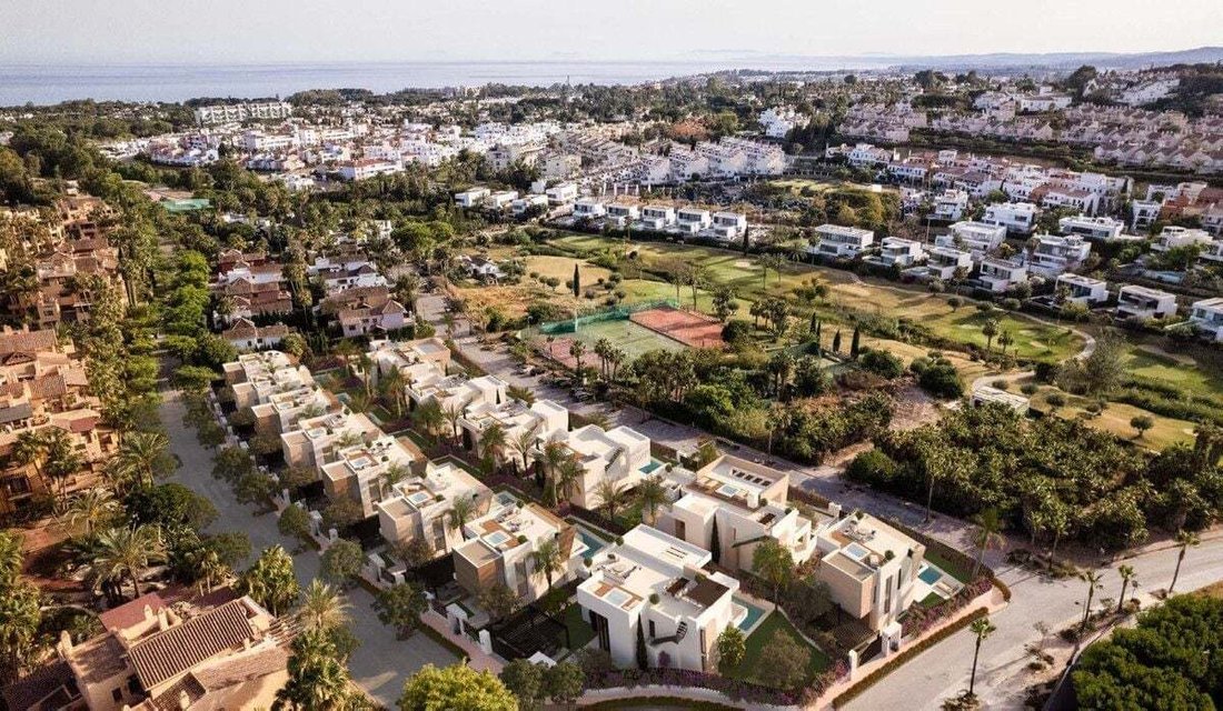 Villa in Estepona, Andalusia, Spain 1 - 15901108