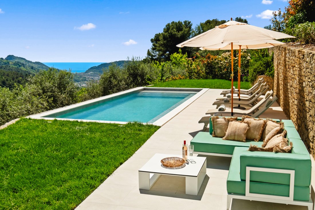 Villa in Dolceacqua, Liguria, Italy 1 - 15931372