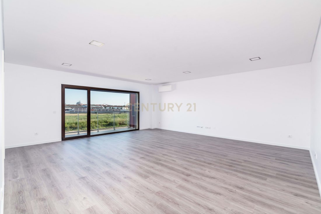 Apartment in Montijo e Afonsoeiro, Setubal, Portugal 5 - 15930733