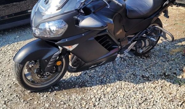 に Motorcycles - 40 Kawasaki for sale on JamesEdition
