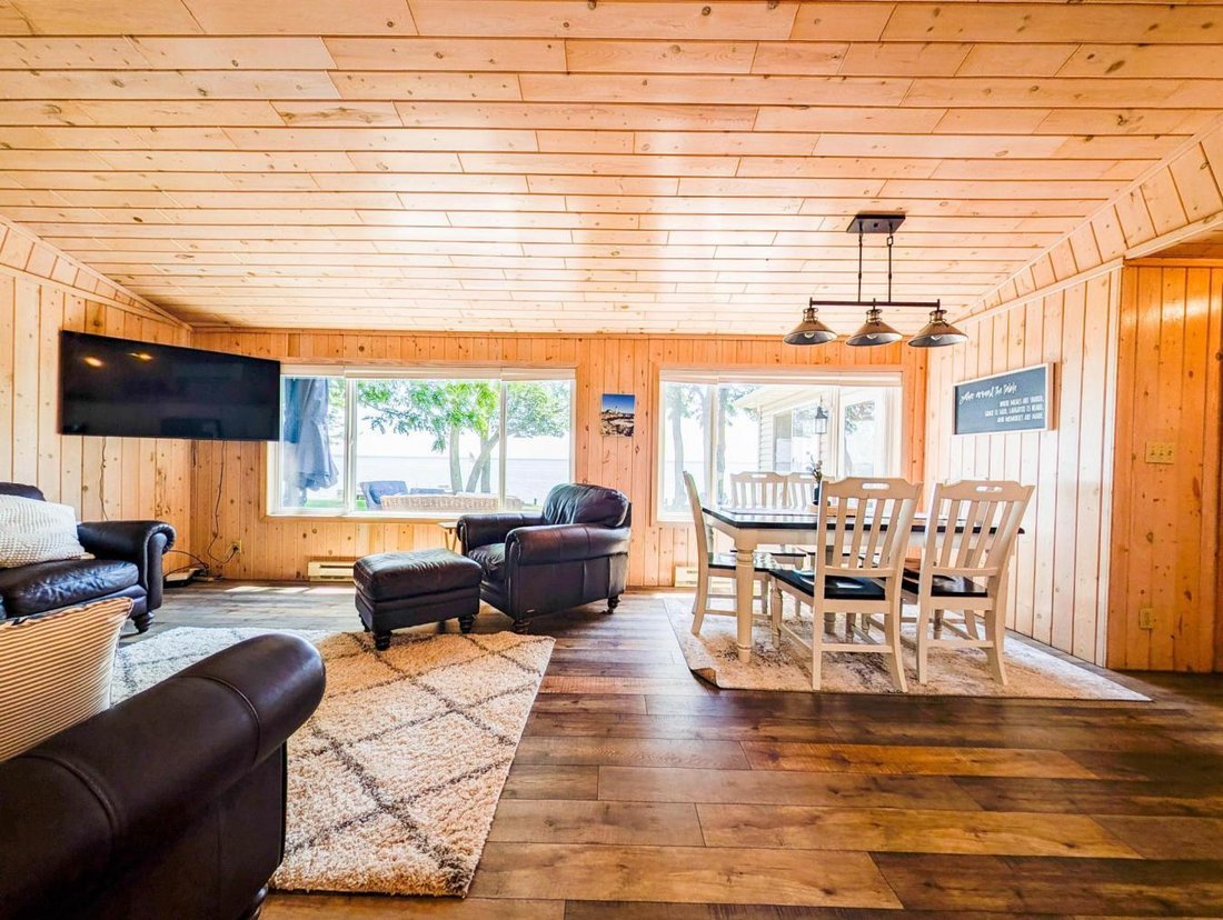 House in Battle Lake, Minnesota, United States 5 - 15930419