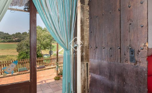 Castle for Sale in Foixa, Catalonia, Spain