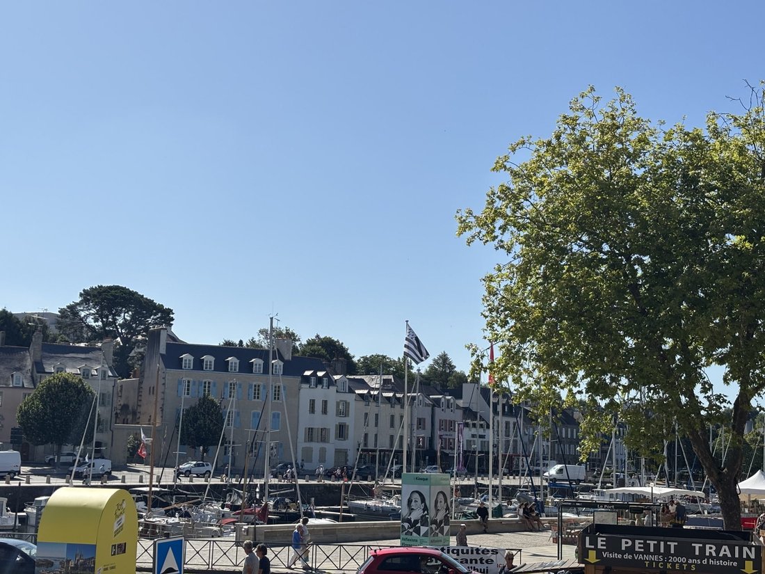 Apartment in Zone Industrielle du Prat, Vannes, France 1 - 15931113