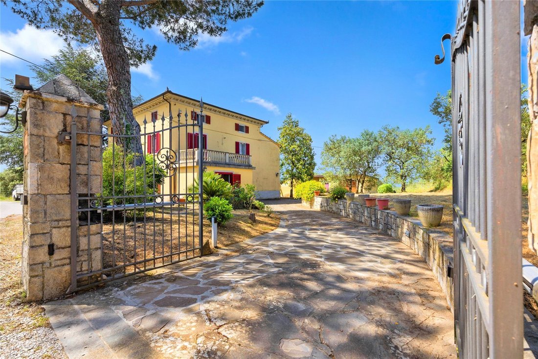 House in Lamporecchio, Tuscany, Italy 4 - 15931258