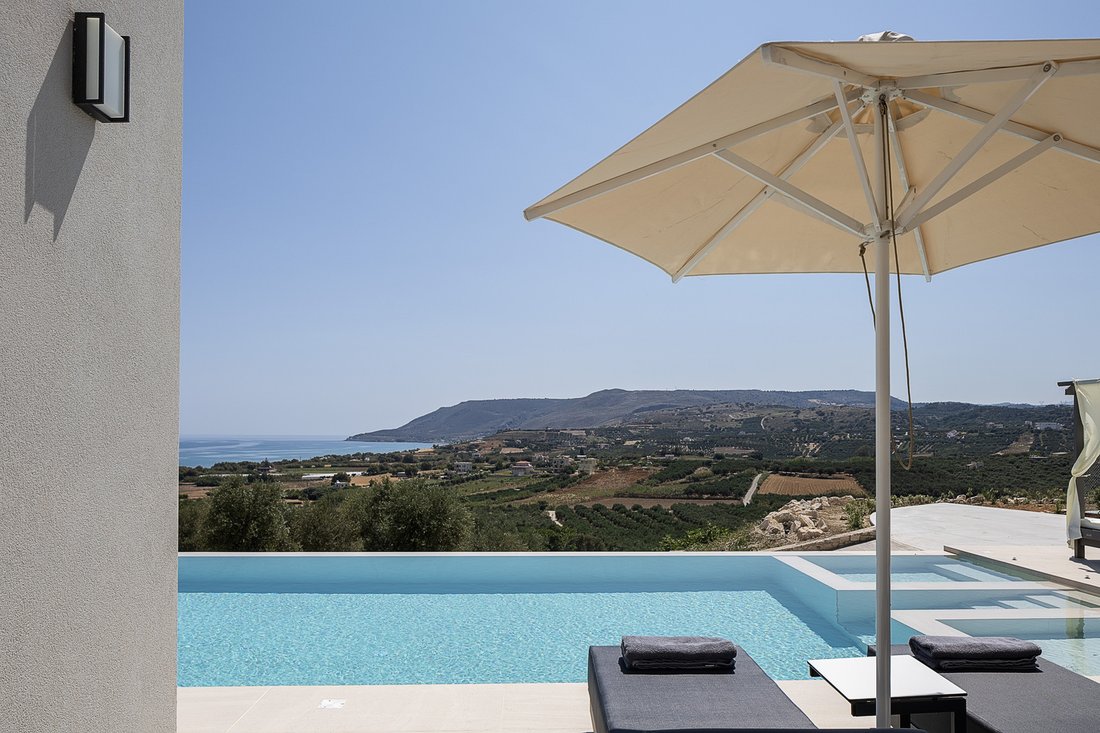 Villa in Crete, Greece 5 - 15931326