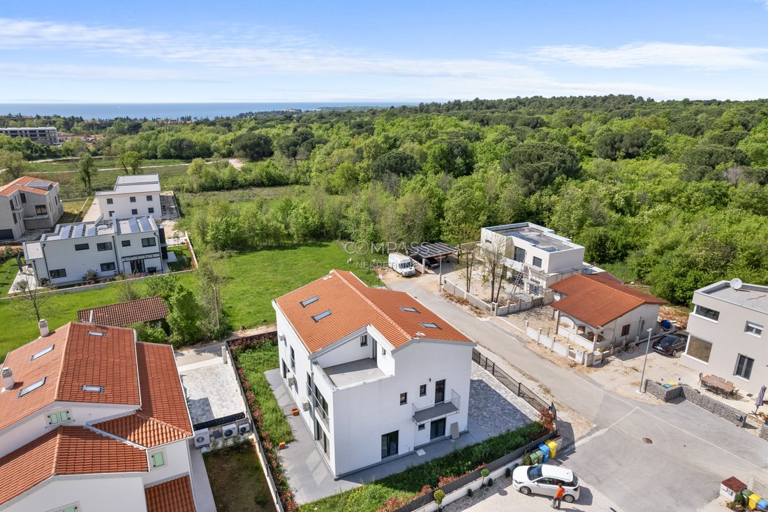 Villa in Porec, Istria County, Croatia 3 - 15931340