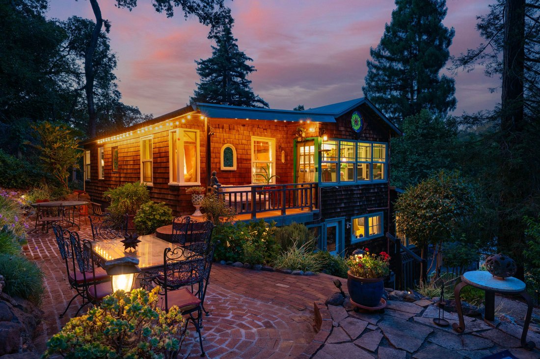Healdsburg, California, United States 1 - 15933974