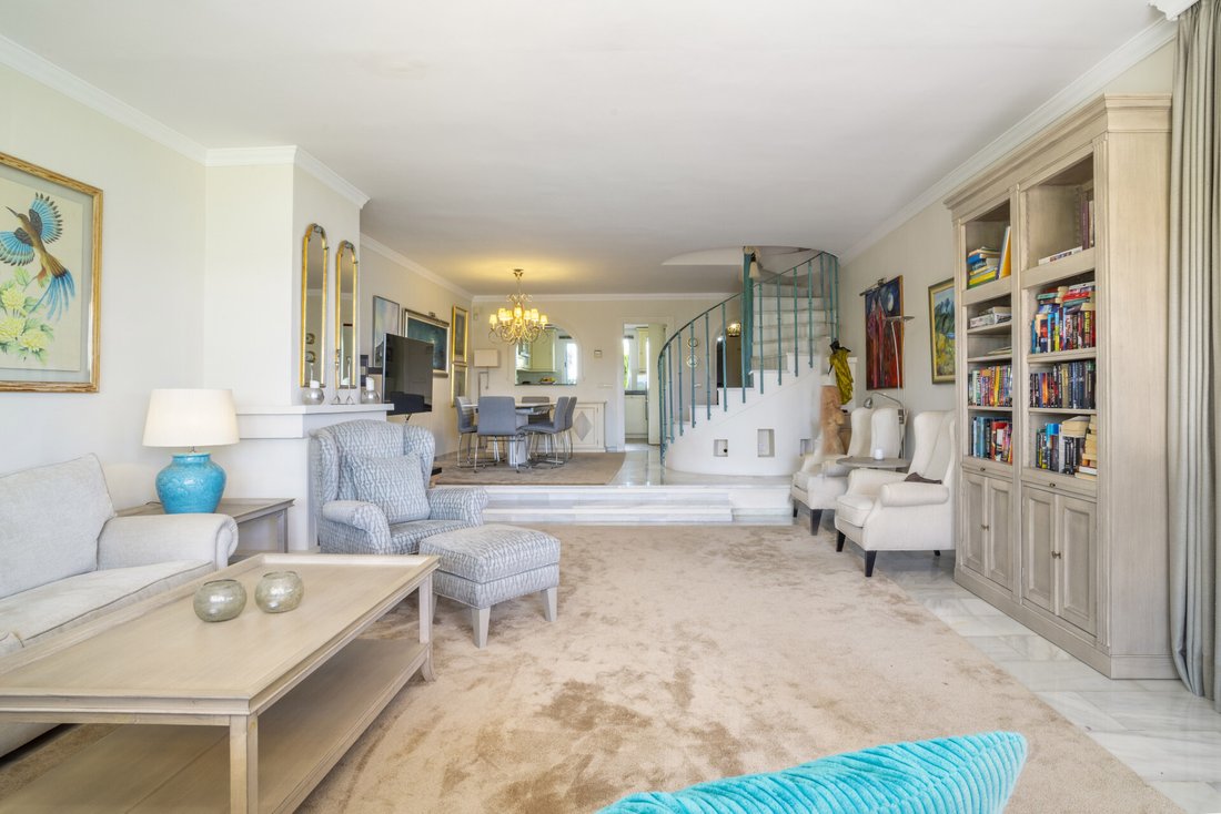 Townhouse in Nueva Andalucia, Marbella, Spain 5 - 15932193