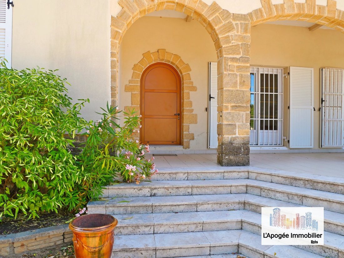 Villa in Uzès, Occitania, France 3 - 14180691