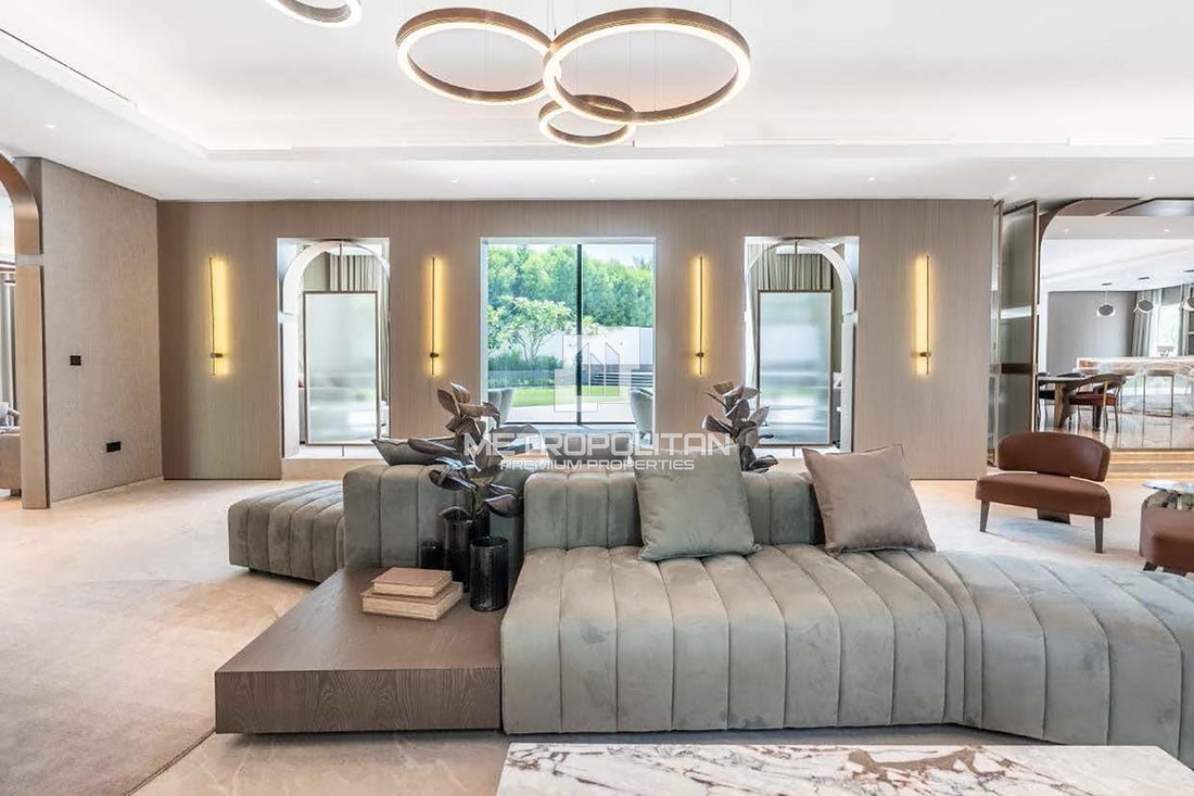 Villa in Emirates Hills, Dubai, United Arab Emirates 5 - 15932480