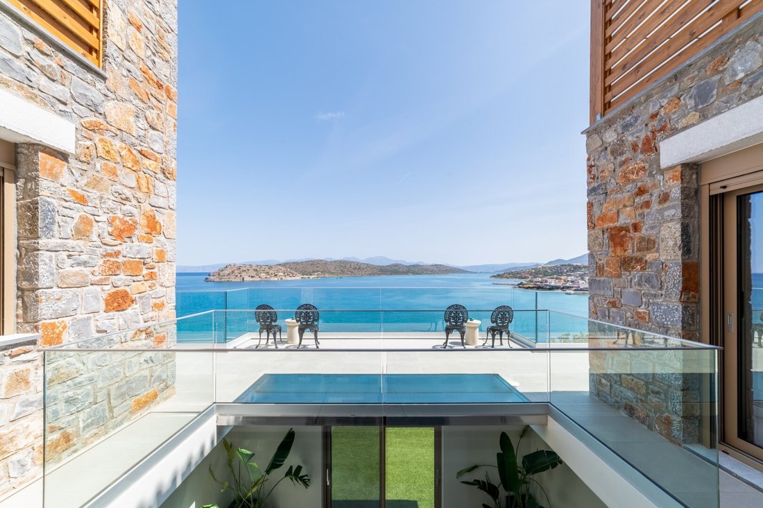 Villa in Community of Vrouchas, Agios Nikolaos Municipal Unit, Greece 1 - 15932044