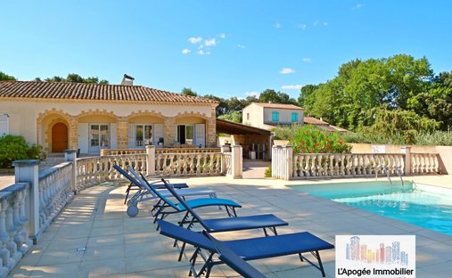 Villa in Uzès, Occitania, France 1