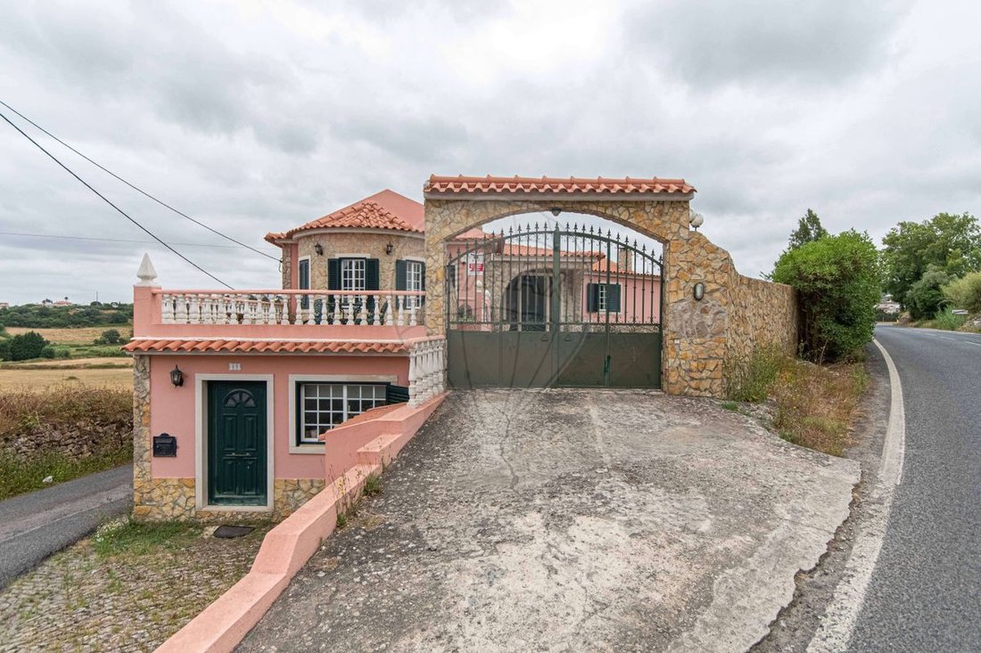 House in Santo Quintino, Lisbon, Portugal 3 - 15931926