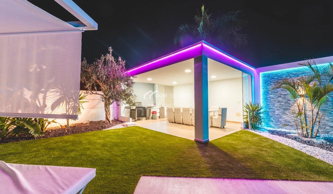 Villa in Costa Adeje, Adeje, Canary Islands 3 - 15932045