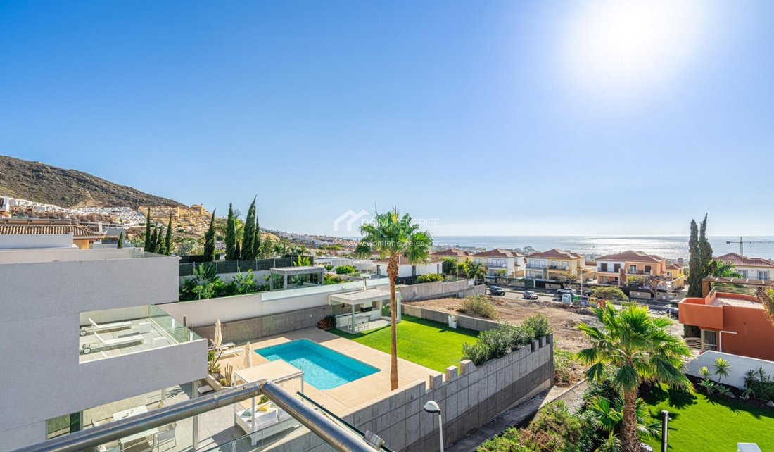 Villa in Costa Adeje, Adeje, Canary Islands 5 - 15932045