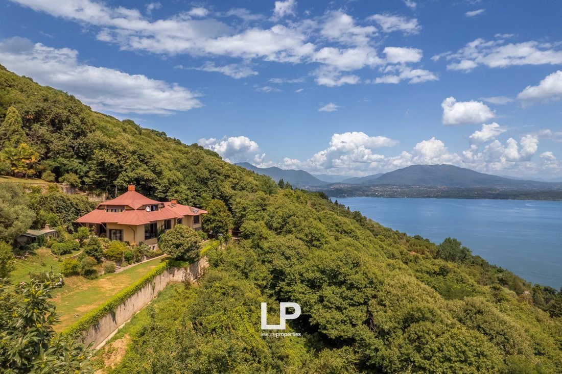 Villa in Lesa, Piedmont, Italy 1 - 15931580