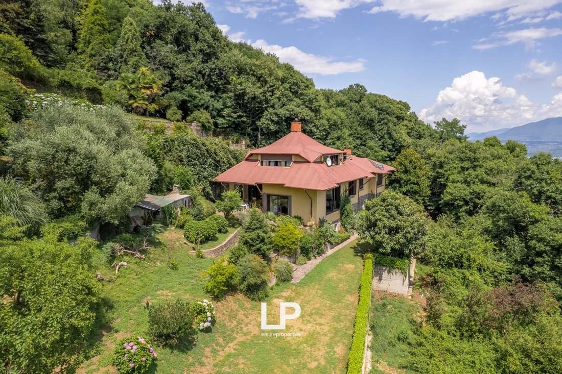 Villa in Lesa, Piedmont, Italy 3 - 15931580
