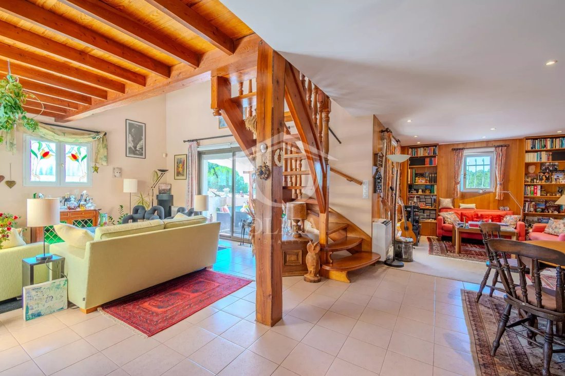 Villa in Vaug, Villeneuve-Loubet, France 3 - 15931707