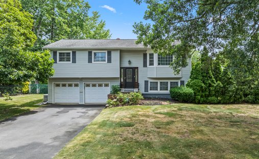 House in North Middletown, New Jersey, United States 1