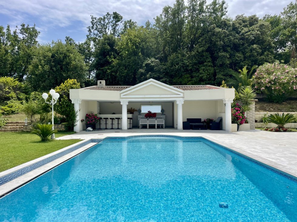 Villa in Brusquet-Retenaou-Devens, Vallauris, France 1 - 15931414