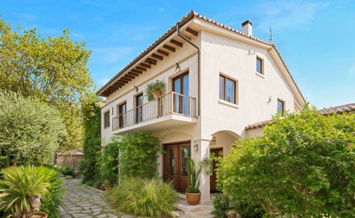 Apartment in Vittoria Apuana, Forte dei Marmi, Tuscany 1