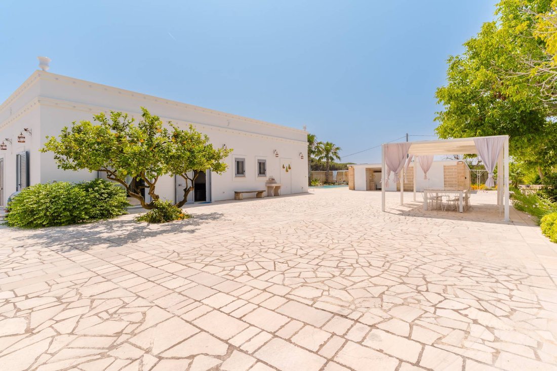 Villa in Ruffano, Apulia, Italy 1 - 15933526