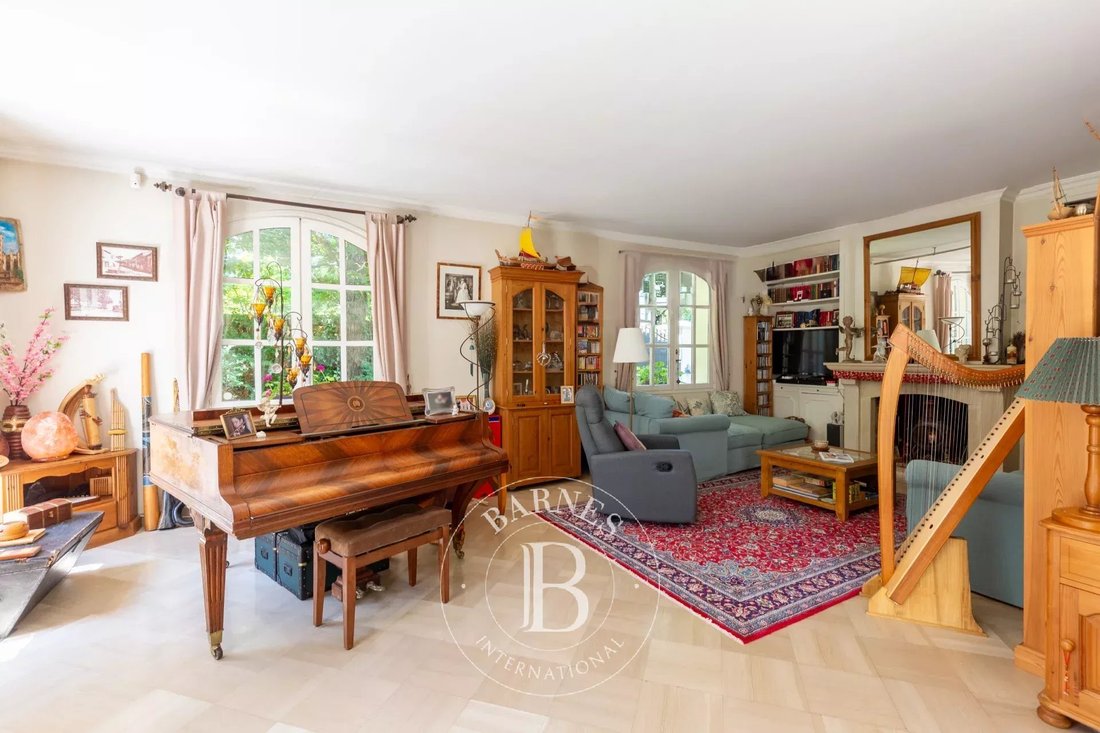 House in Charlemagne, Maisons-Laffitte, France 5 - 15932174