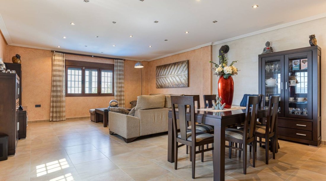 Villa in Los Montesinos, Valencian Community, Spain 4 - 15933327