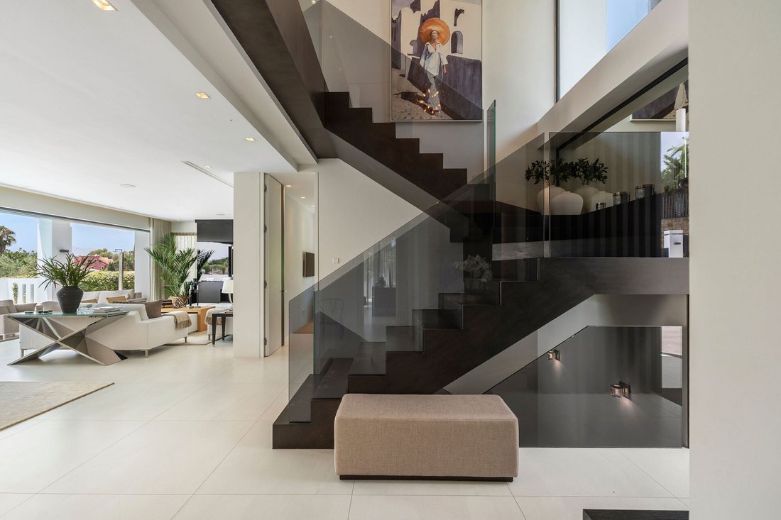 Villa in Sierra Blanca, Marbella, Spain 5 - 15932204