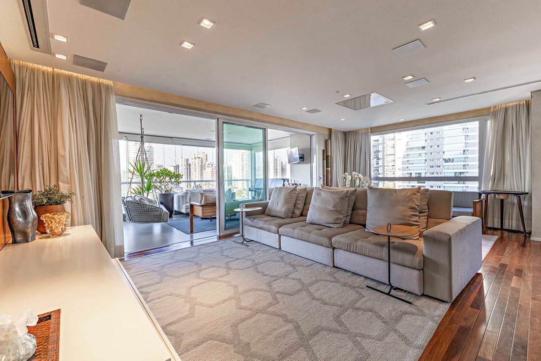 Apartment in São Paulo, State of São Paulo, Brazil 1 - 14795682