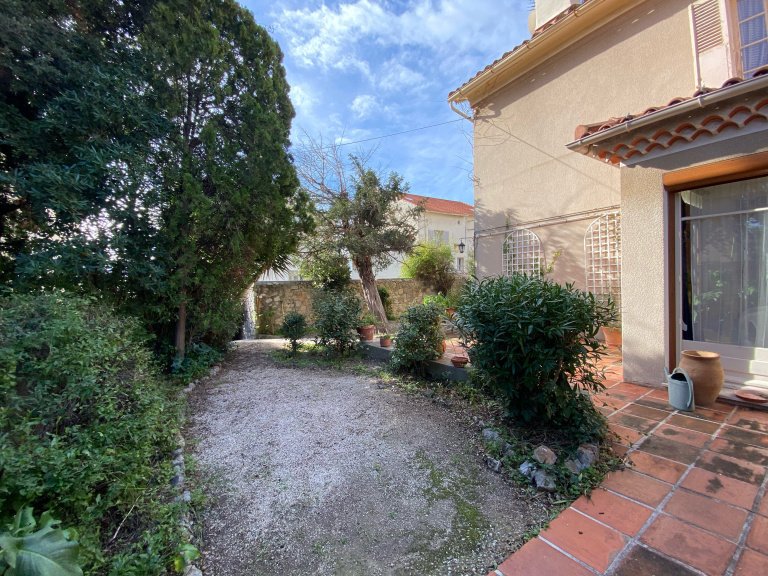 House in Le Faron-Fort-Rouge, Toulon, France 4 - 15723446