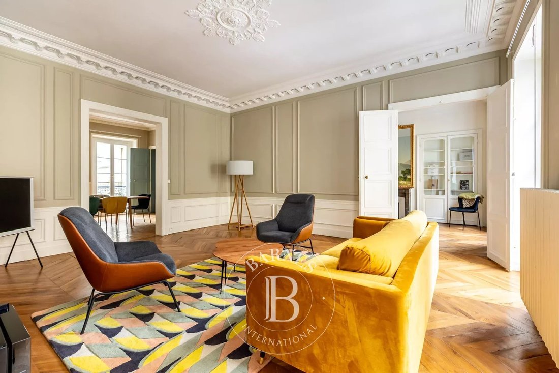 Apartment in Elysées-Madeleine, Paris 8e Arrondissement, Paris 1 - 15933055