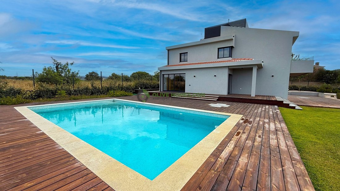Villa in Quarteira, Algarve, Portugal 2 - 15599944