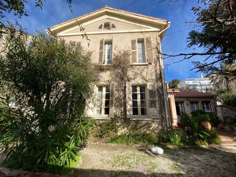 House in Le Faron-Fort-Rouge, Toulon, France 1 - 15723446