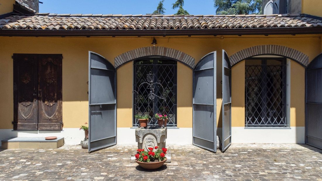 Villa in Quattro Castella, Emilia-Romagna, Italy 4 - 15933581