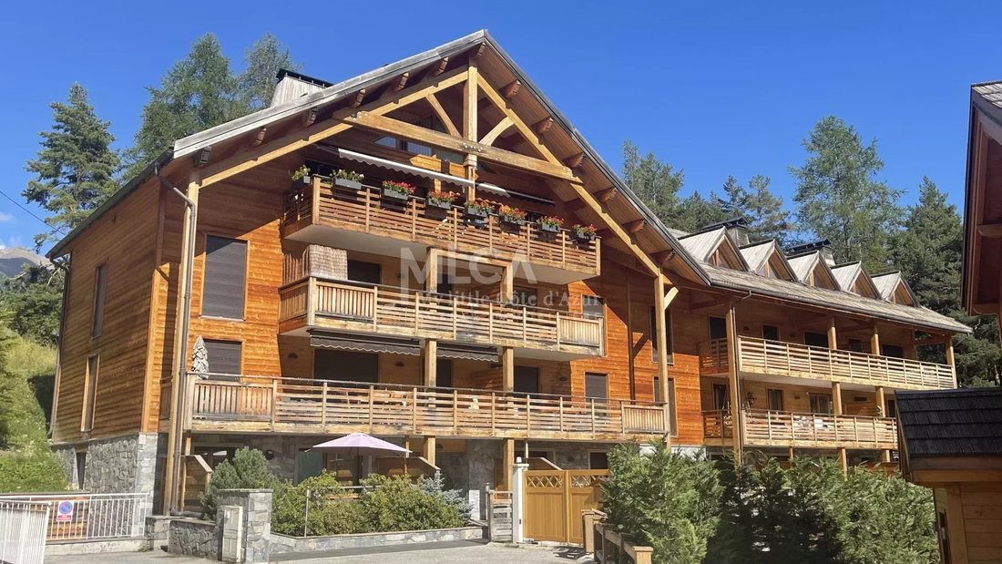 Apartment in Saint-Etienne-de-Tinée, Provence-Alpes-Côte d'Azur, France 1 - 15924033