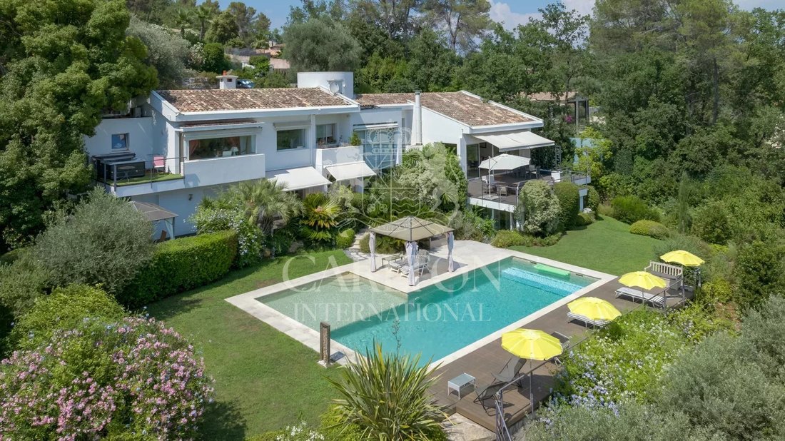 Estate in Valbonne, Provence-Alpes-Côte d'Azur, France 1 - 15931654